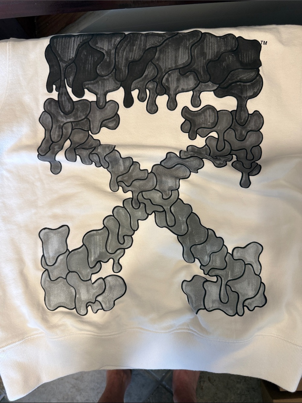 Off-White White Crewneck Sweatshirt with Small Black Logo Graphics - Picture 4 of 5